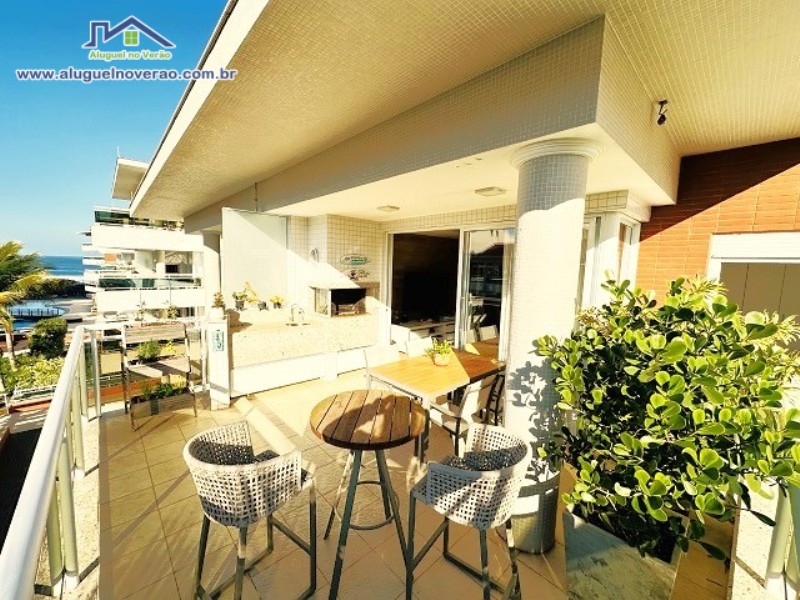 SACADA COM CHURRASQUEIRA