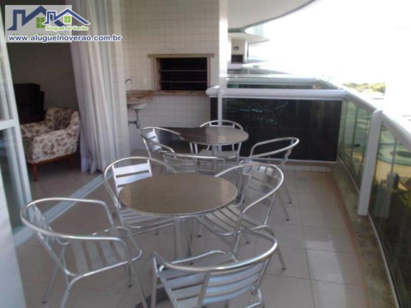 SACADA COM CHURRASQUEIRA