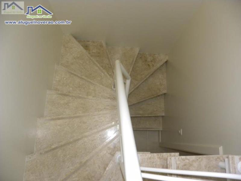 ESCADA DE ACESSO 2° PISO