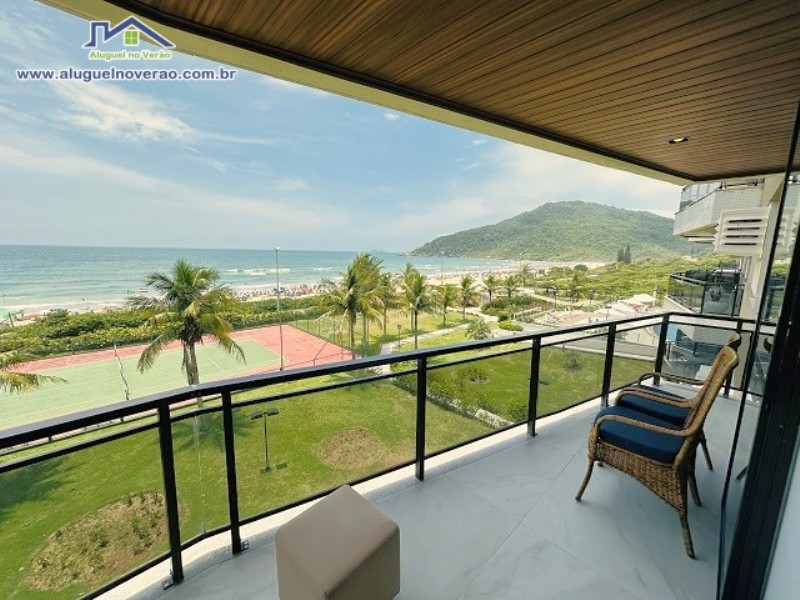 SACADA COM CHURRASQUEIRA