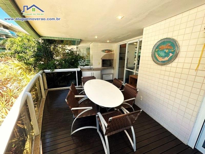 SACADA COM CHURRASQUEIRA