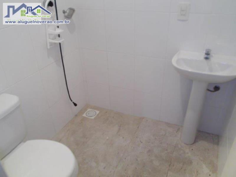 BANHEIRO ÁREA DE EMPREGADA