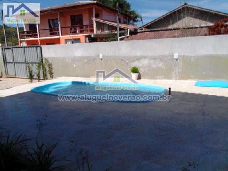 ÁREA DE PISCINA