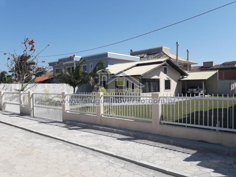 Casa Codigo 3038 para temporada no bairro Ponta das  Canas na cidade de Florianópolis Condominio 