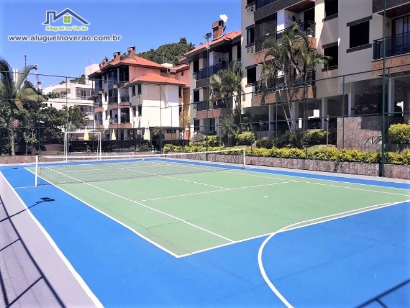 QUADRA POLIESPORTIVA