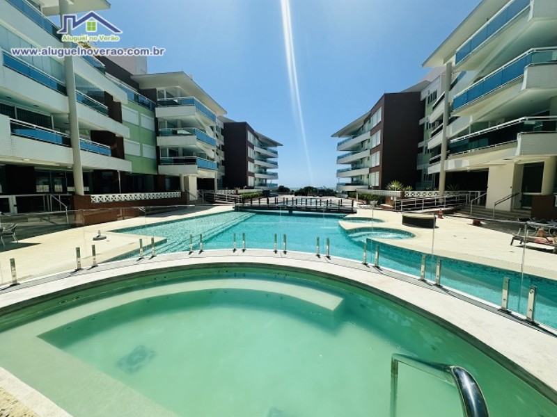 ÁREA DE PISCINA