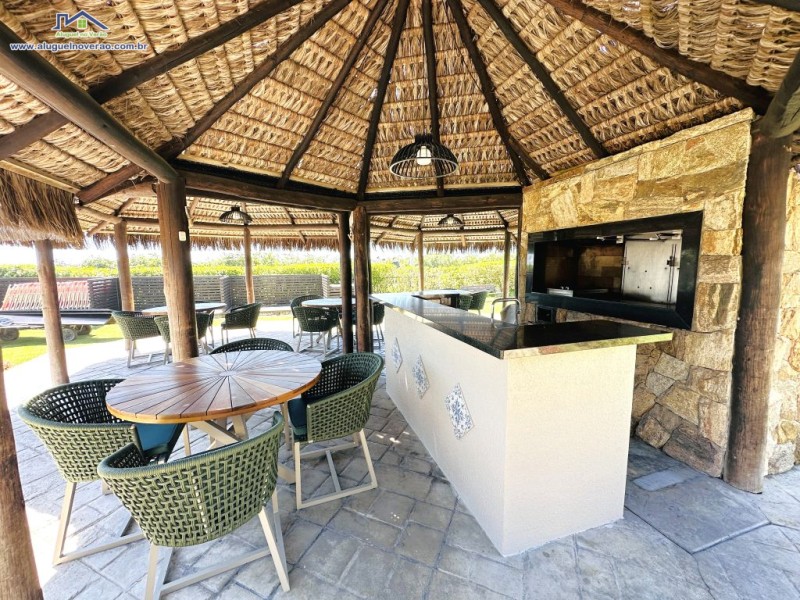 ÁREA DE CHURRASQUEIRA