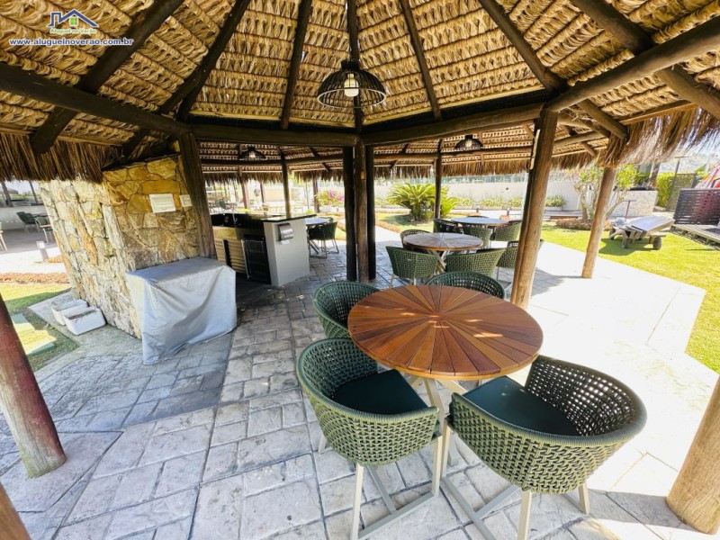 ÁREA DE CHURRASQUEIRA