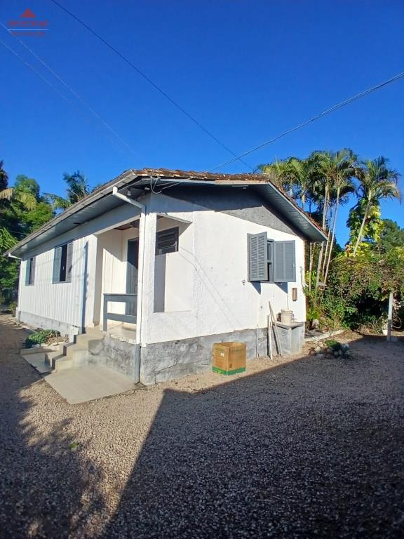 Casa-Codigo-975161-a-Venda-no-bairro-Sao-Marcos-na-cidade-de-Criciuma