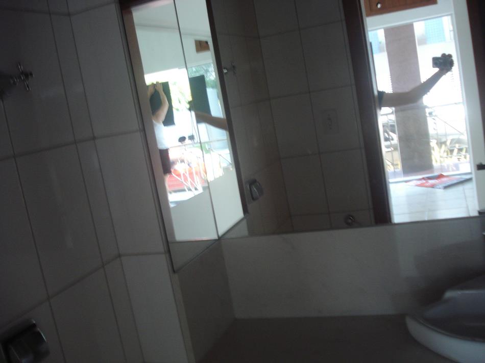 BANHEIRO - 01
