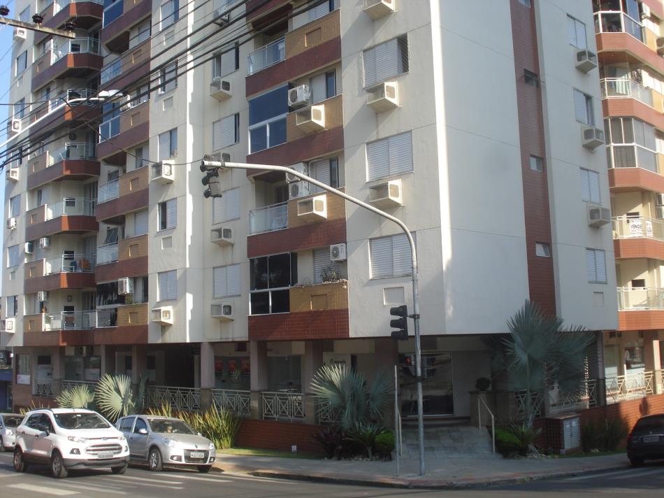 FACHADA, EDIFICÍO DE ESQUINA