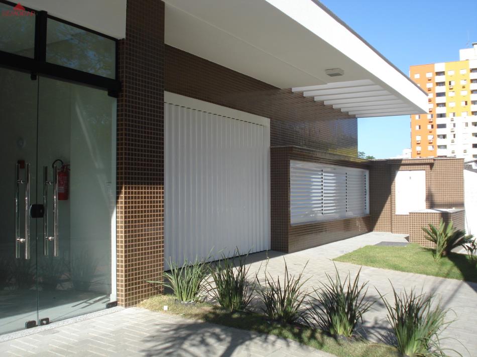 FACHADA FRONTAL - 02