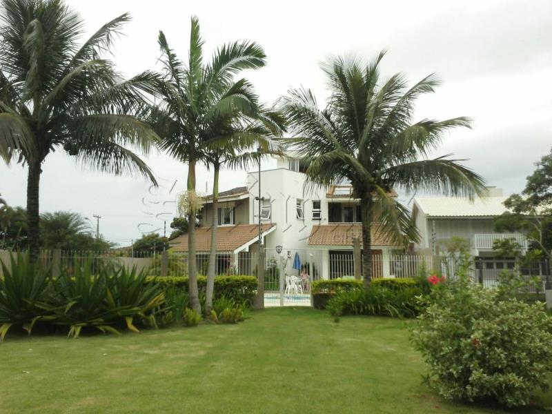 Casa Código 1211 para Temporada  no bairro Daniela na cidade de Florianópolis