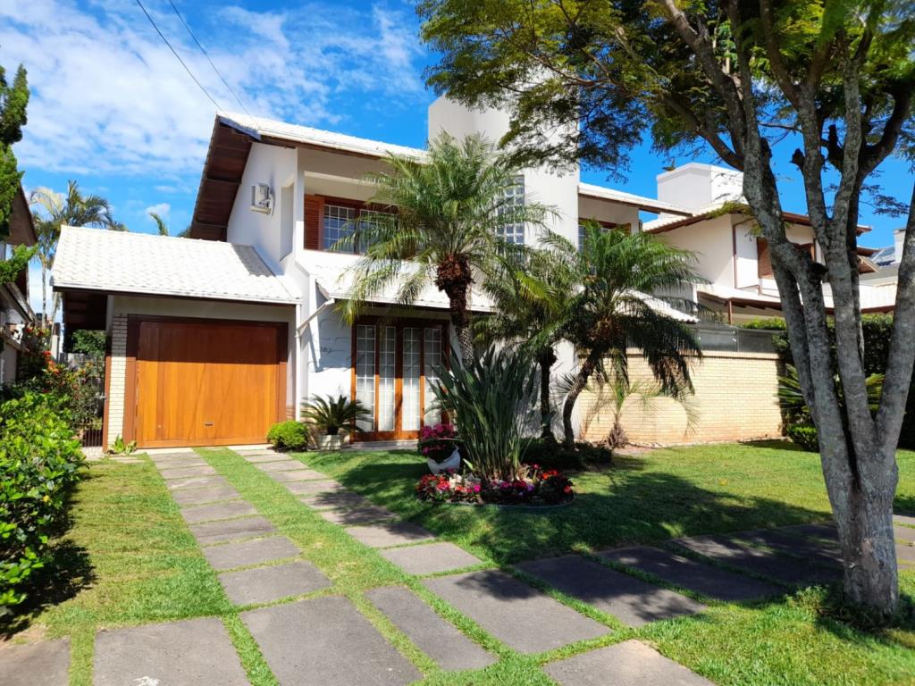Casa Código 6916 para Temporada  no bairro Jurerê Internacional na cidade de Florianópolis