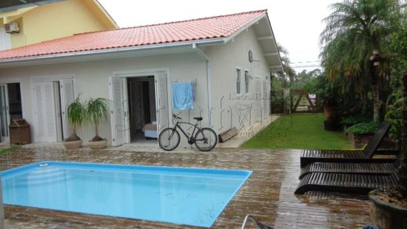 Casa Código 8156 para Temporada  no bairro Jurerê Internacional na cidade de Florianópolis