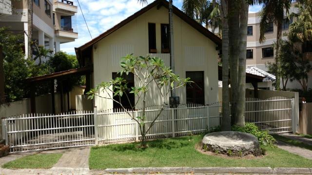Casa Código 9688 para Temporada no bairro Canasvieiras na cidade de Florianópolis