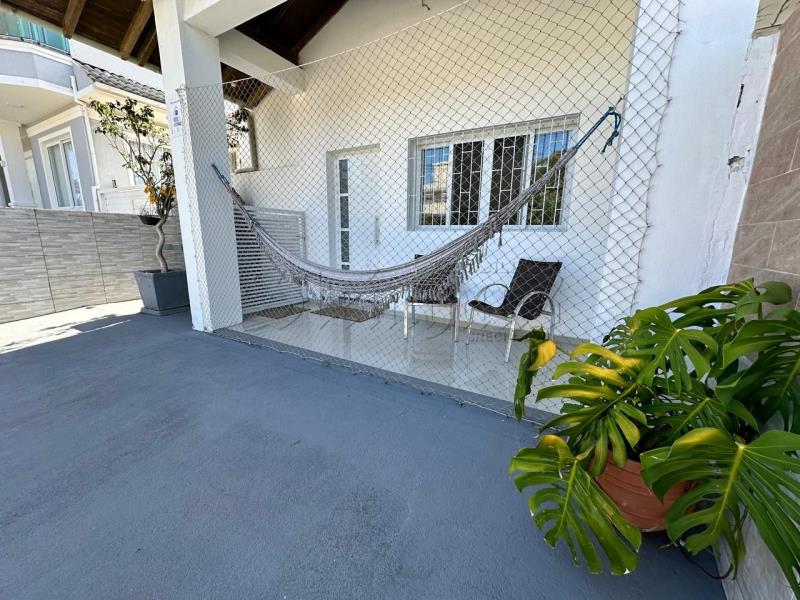 Casa para Temporada - Jurerê - Florianópolis - Cod 10849