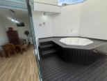 jacuzzi