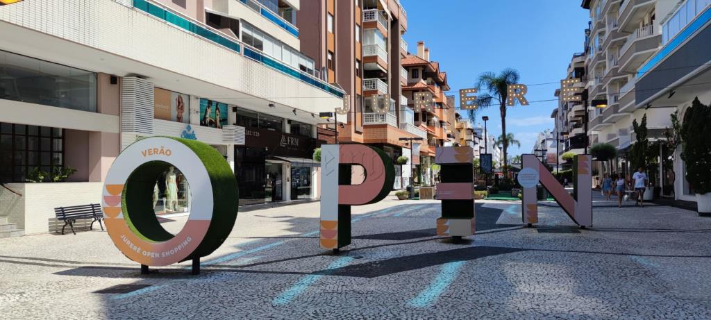 Apartamento Código 11344 para Temporada no bairro Jurerê Internacional na cidade de Florianópolis