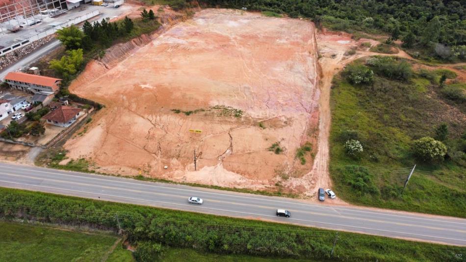 Terreno-Codigo-1569-a-Venda-no-bairro-Centro-na-cidade-de-Canelinha