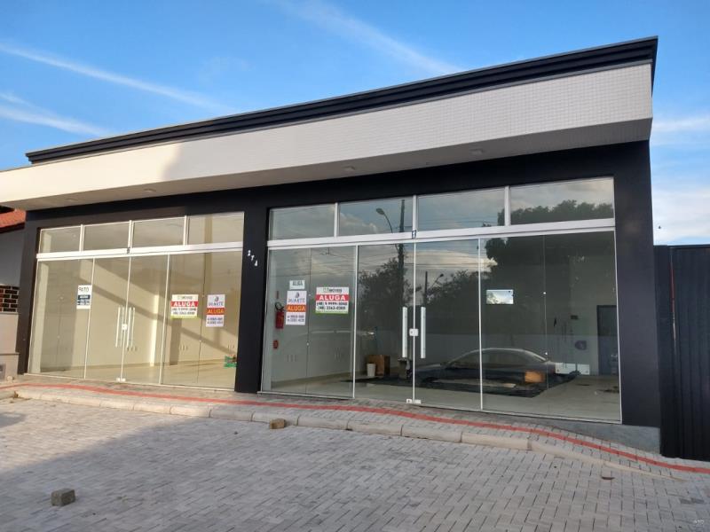 Sala-Codigo-1701-para-alugar-no-bairro-Centro-na-cidade-de-Tijucas