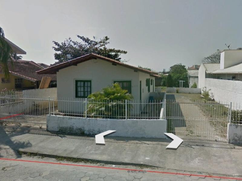Casa-Codigo-1750-a-Venda-no-bairro-Universitário-na-cidade-de-Tijucas