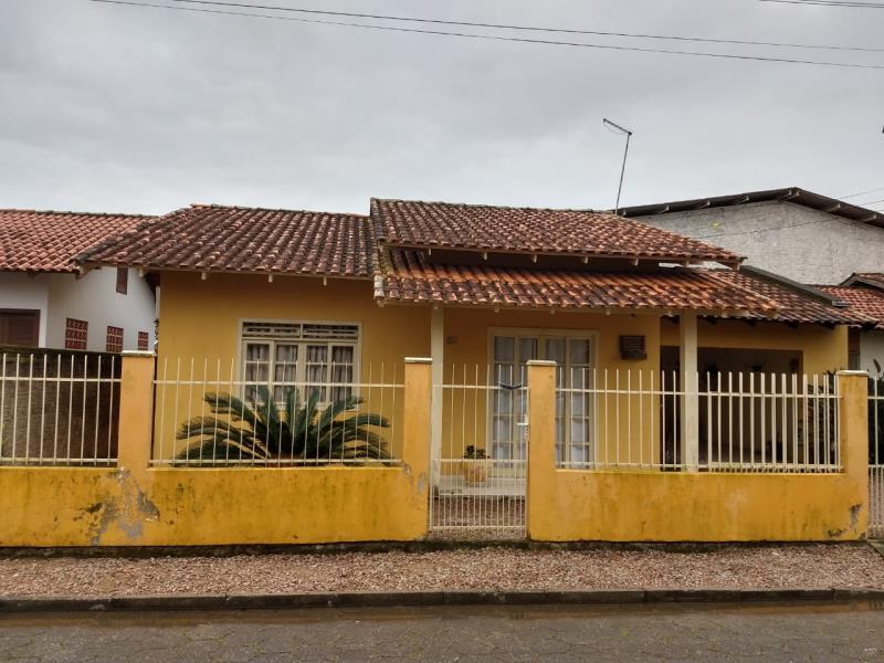 Casa-Codigo-1959-a-Venda-no-bairro-Joaia-na-cidade-de-Tijucas