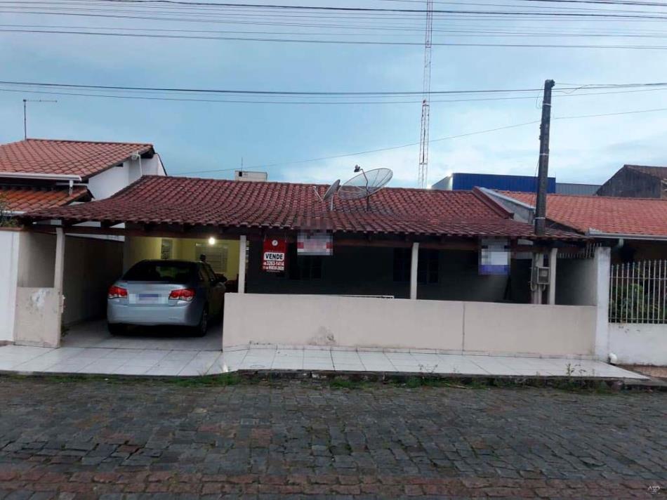 Casa Codigo 2090 a Venda no bairro Centro na cidade de Tijucas