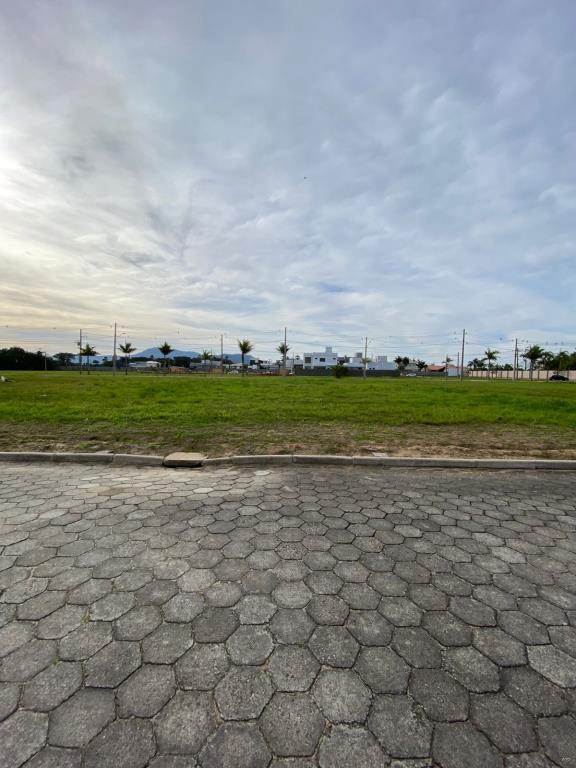 Terreno-Codigo-2347-a-Venda-no-bairro-Universitário-na-cidade-de-Tijucas