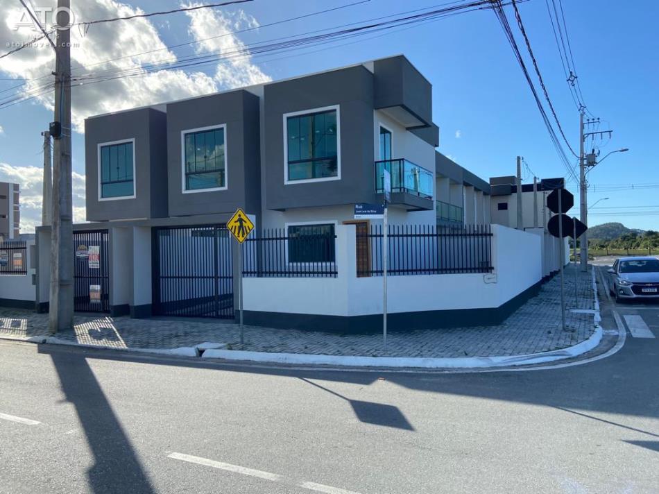 Sobrado-Codigo-2382-a-Venda-no-bairro-Bosque-da-Mata-na-cidade-de-Tijucas