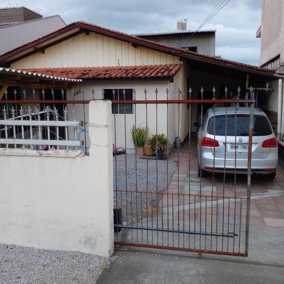 Casa Codigo 2559 a Venda no bairro Centro na cidade de Porto Belo