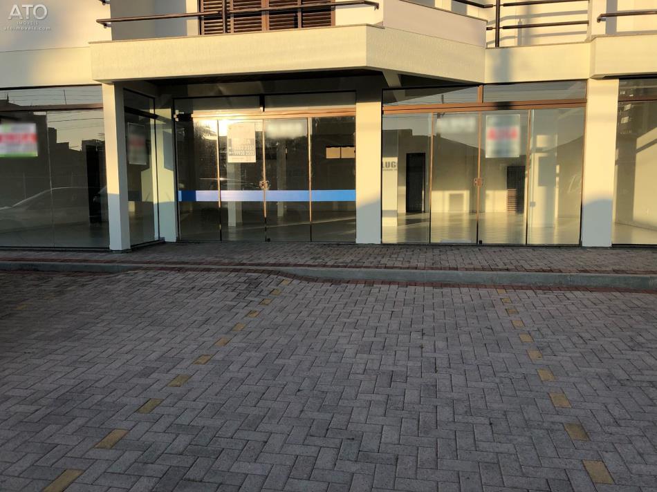 Sala-Codigo-2649-para-alugar-no-bairro-Centro-na-cidade-de-Tijucas