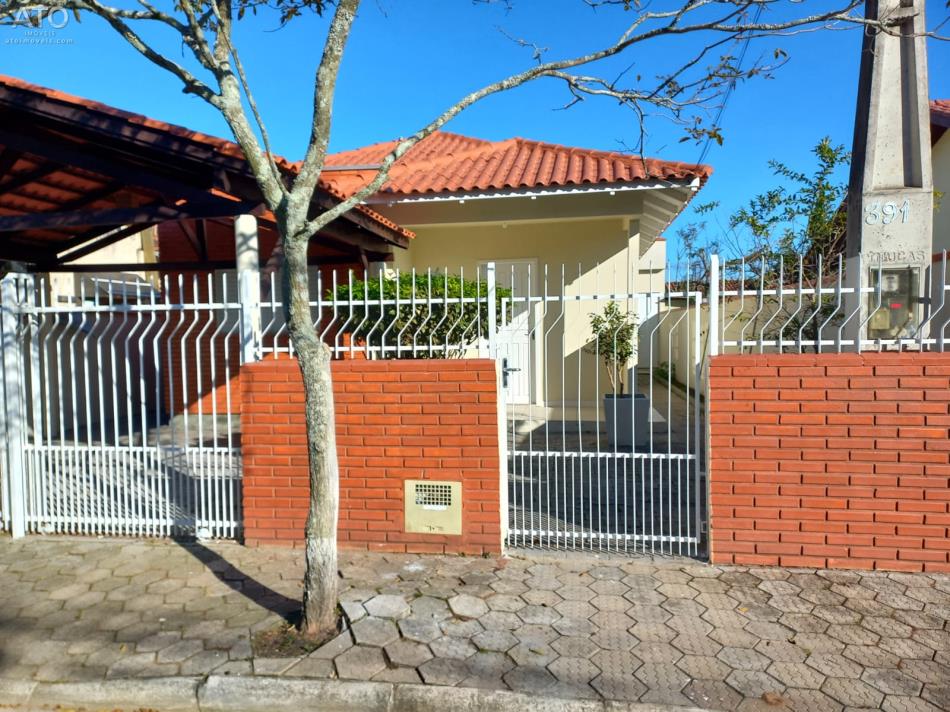 Casa-Codigo-2784-a-Venda-no-bairro-Centro-na-cidade-de-Tijucas