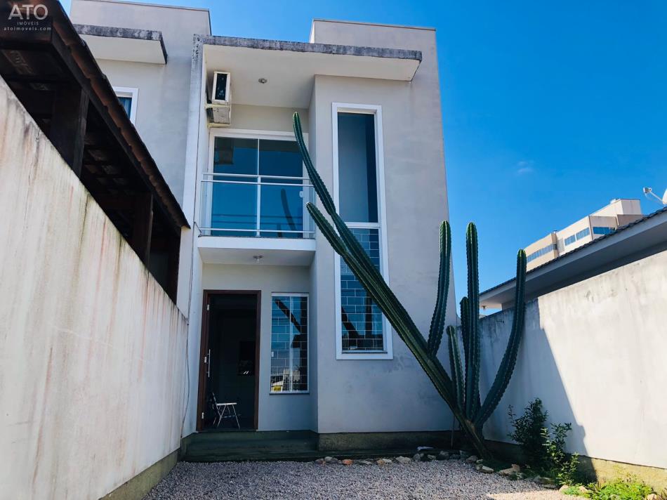 Sobrado-Codigo-2791-para-alugar-no-bairro-Universitário1-na-cidade-de-Tijucas