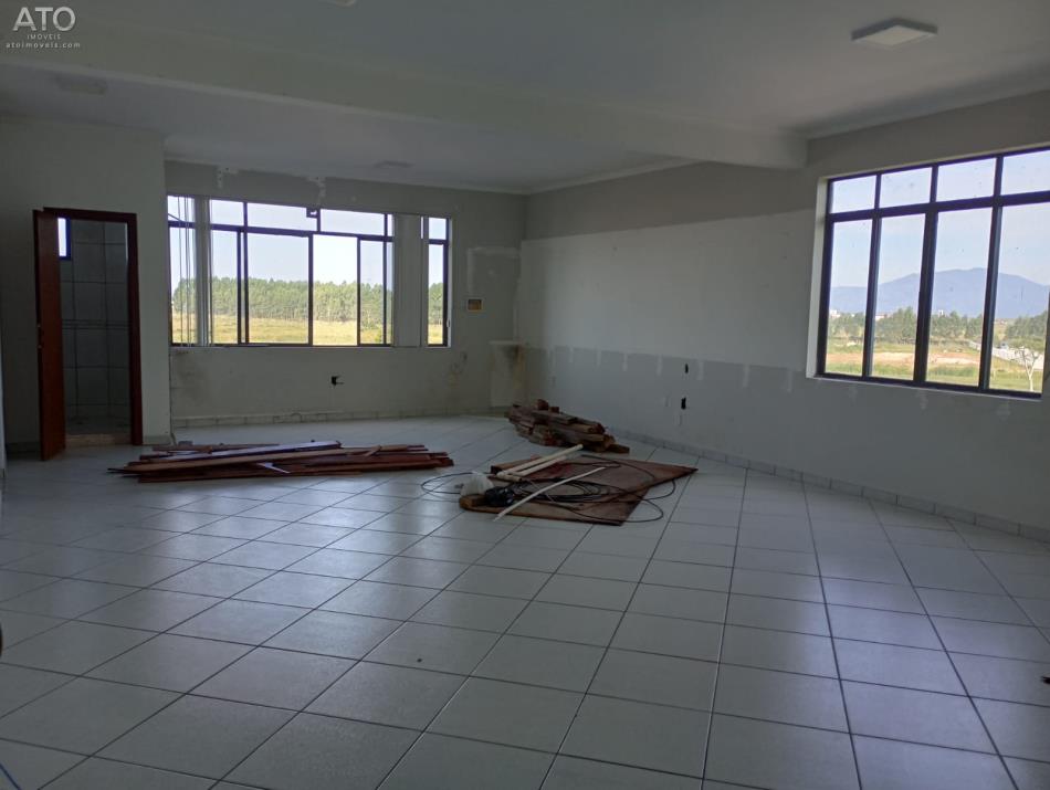 Sala-Codigo-2836-para-alugar-no-bairro-Centro-na-cidade-de-Tijucas