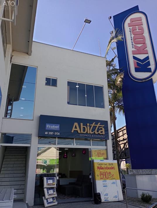 Sala-Codigo-2837-para-alugar-no-bairro-Centro-na-cidade-de-Tijucas