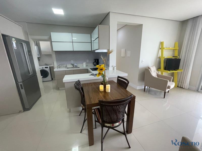 Apartamento Codigo 23 para Alugar para temporada no bairro Palmas na cidade de Governador Celso Ramos sala de jantar