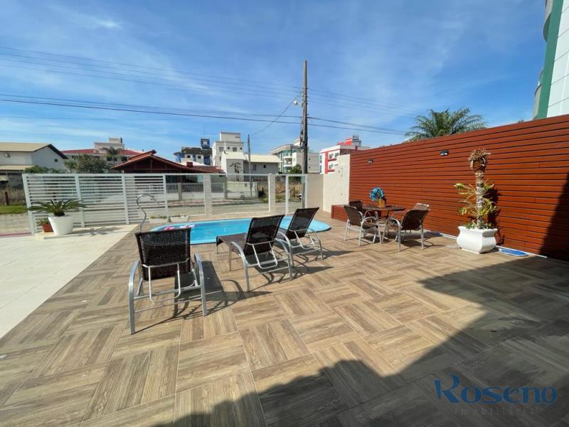 Casa Codigo 14 para Alugar para temporada no bairro Palmas na cidade de Governador Celso Ramos piscina