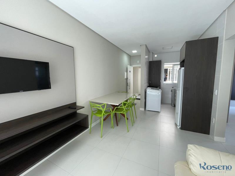 Apartamento Codigo 144 para Alugar para temporada no bairro Centro na cidade de Governador Celso Ramos Sala de Tv