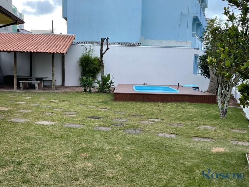 Casa Codigo 57 para Alugar para temporada no bairro Palmas na cidade de Governador Celso Ramos piscina