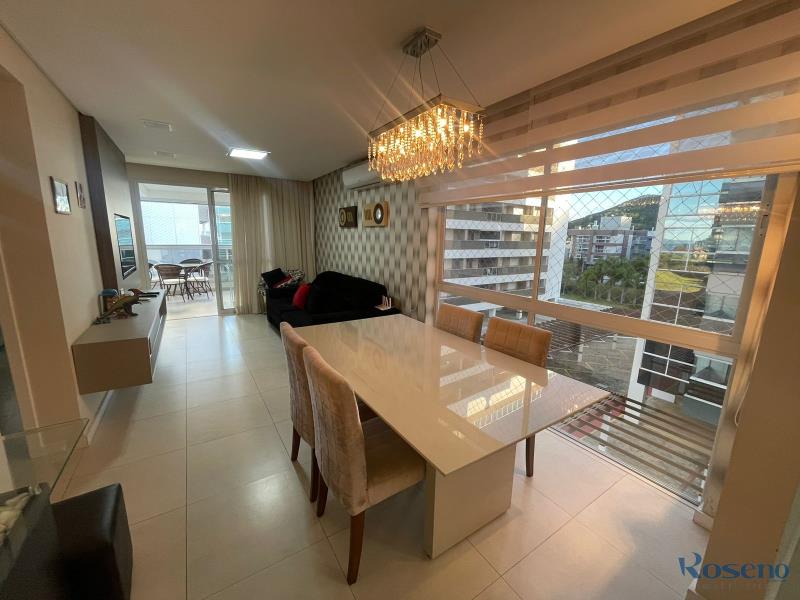 Apartamento Codigo 92 para Alugar para temporada no bairro Palmas na cidade de Governador Celso Ramos sala de jantar