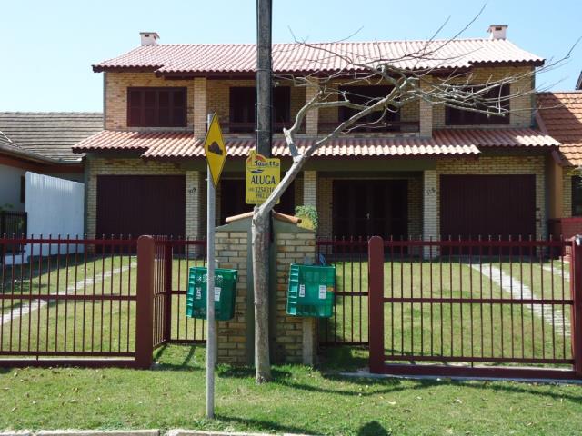 Sobrado Código 80 para Venda no bairro Morrinhos na cidade de Garopaba