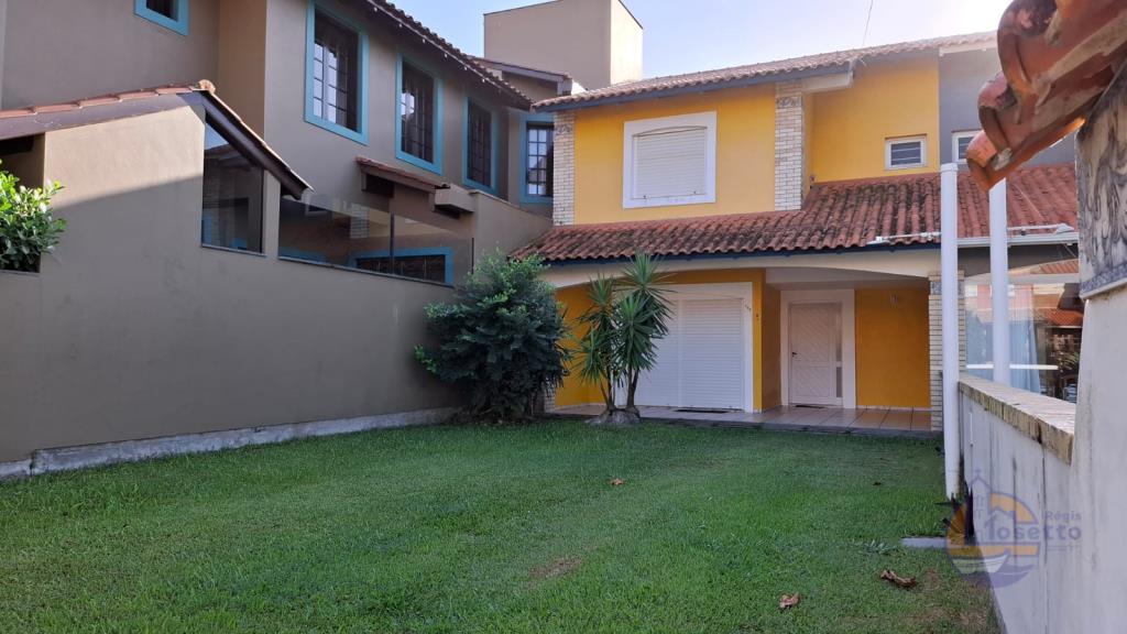 Sobrado Código 47 para Temporada no bairro Morrinhos na cidade de Garopaba
