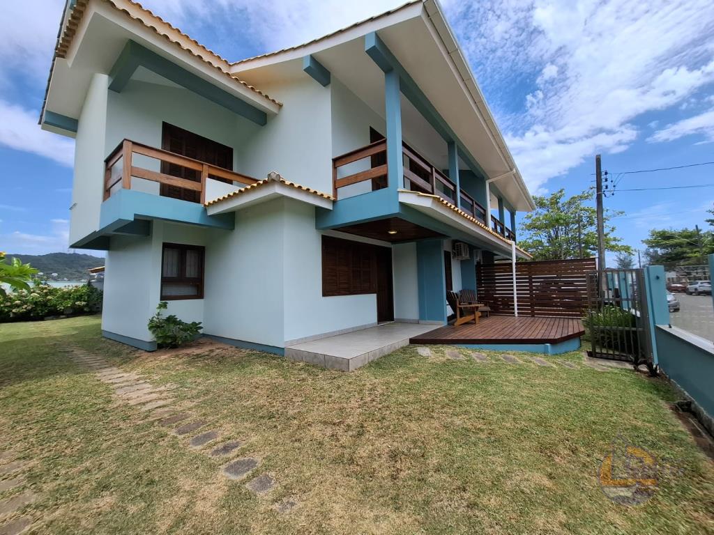 Sobrado Código 148 para Temporada no bairro Centro na cidade de Garopaba