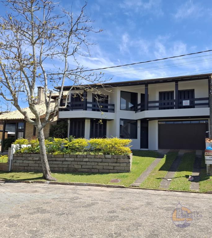 Casa-Codigo-70-para-Aluguel-Temporada--no-bairro-Morrinhos-na-cidade-de-Garopaba