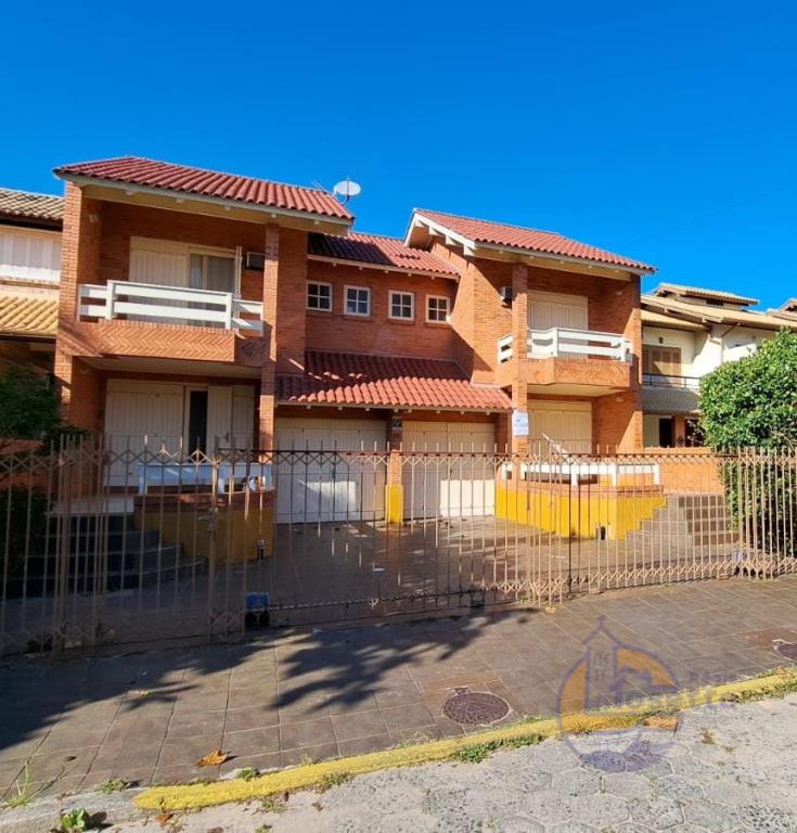 Sobrado-Codigo-91-para-Aluguel-Temporada--no-bairro-Morrinhos-na-cidade-de-Garopaba