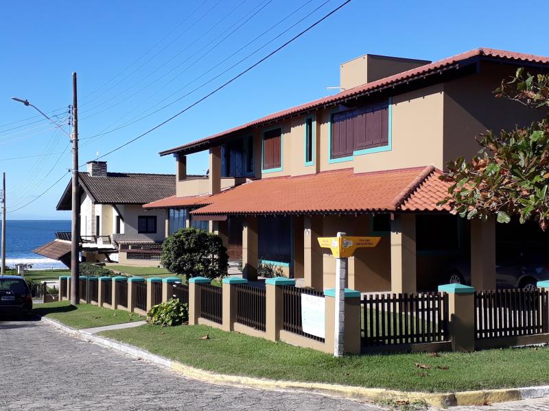 Casa Código 55 para Temporada no bairro Morrinhos na cidade de Garopaba