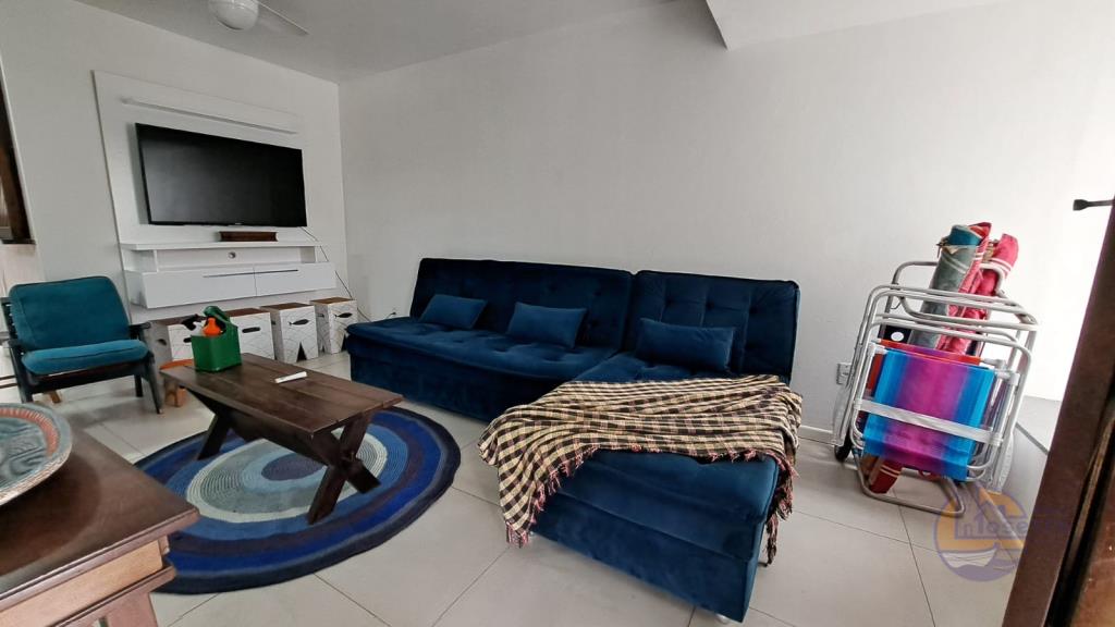 Sobrado Código 105 para Aluguel Temporada  no bairro Centro na cidade de Garopaba