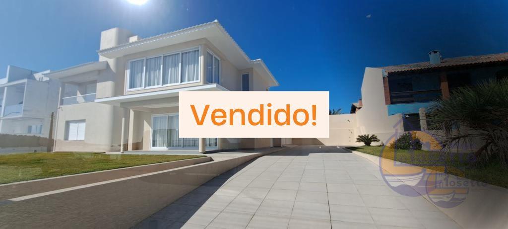 Casa-Codigo-112-a-Venda--no-bairro-Centro-na-cidade-de-Garopaba-Condominio-