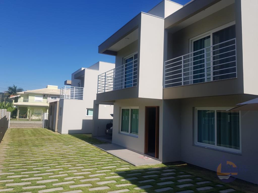 Sobrado Código 526 para Venda no bairro Centro na cidade de Garopaba